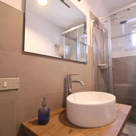 The White House Apartment *
